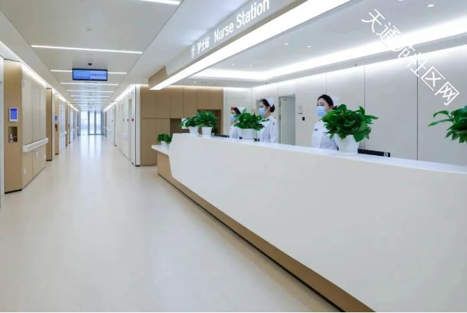 两轮“回天行动计划”:增加2.2万个学位,打通十余条“断头路”